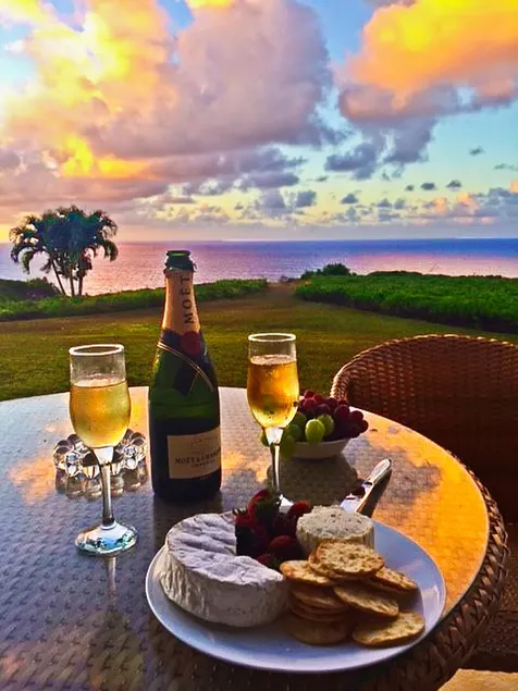 PRIVATE CORNER UNIT WITH SPECTACULAR OCEAN FRONT VIEWS - Image 1
