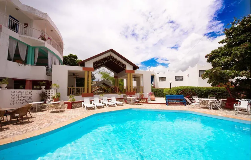 Habitation Hatt Hotel - Image 1