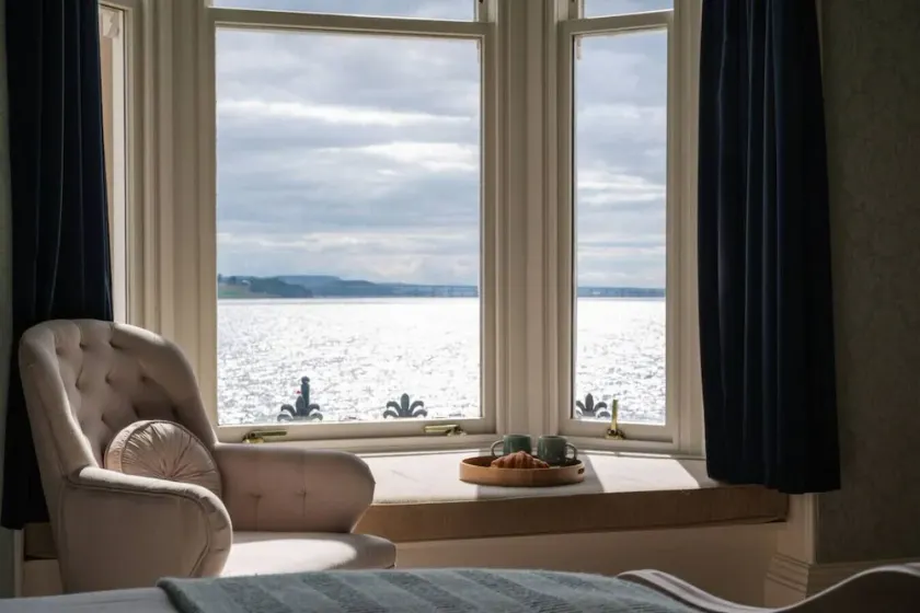 Villa by the Sea - Image 1
