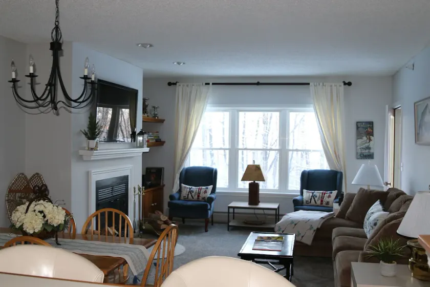 Cozy 2 BR Ski-in/Ski-out Condo at Okemo - Image 1