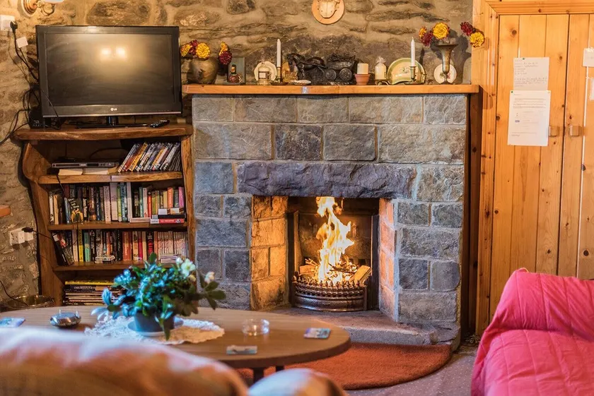 Angelas Farmhouse Lauragh by Trident Holiday Homes - Image 1