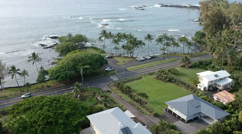 Beste Hilo Beach Park House. 6 Bdr / 5 Bäder. 20 Schlafplätze Neu im Richardsons Park. - Image 1