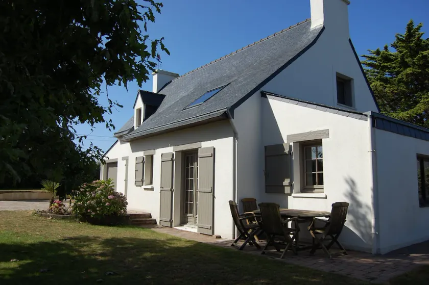 Beautiful House, Beautiful sea view, Closed garden, 400m from beaches,  *** - Image 1