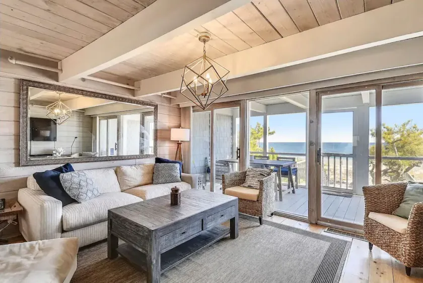 Beach Front Bliss - Image 1