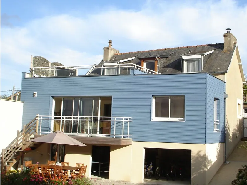 Modern house with garden and beautiful sea view - Image 1