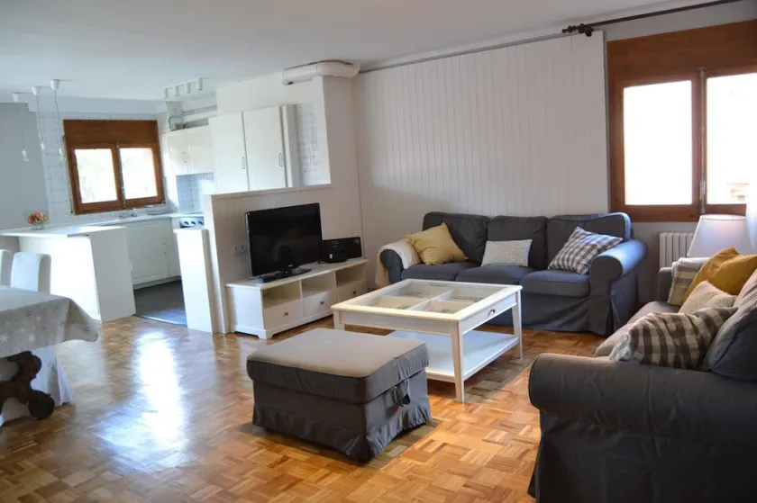 Apartment 3 rooms 8 Pax Pool, Tennis Court and 2 Parking Spaces - Image 1