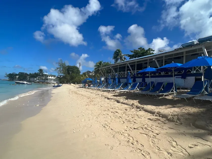 Jus Chillin, Mullins Bay, Mullins Beach, St. Peter, Västkusten, Barbados - Image 1