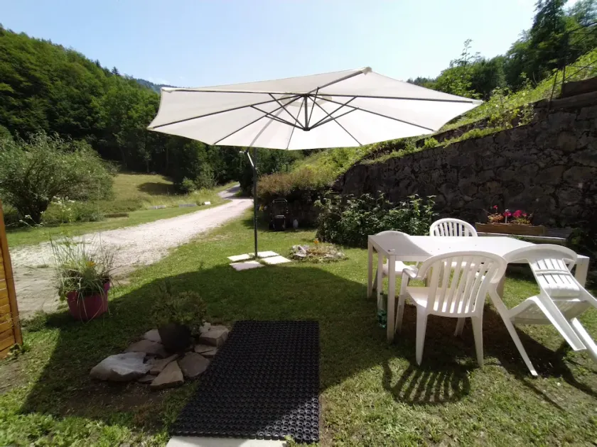 Le loup blanc vacation spots - Image 1