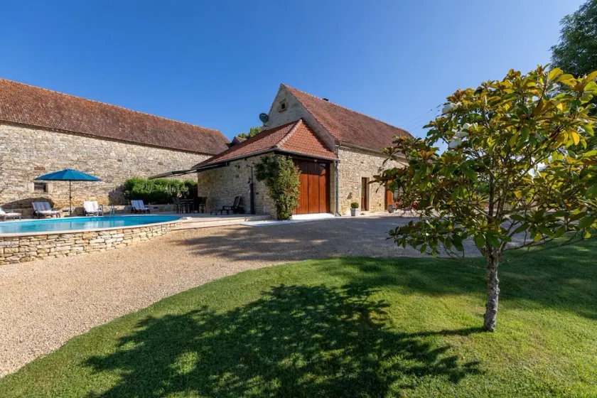Beautiful totally restored holiday house with private pool - Image 1