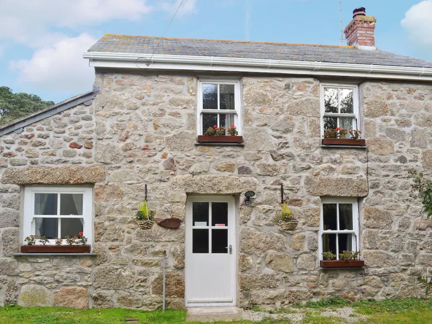 2 bedroom accommodation in Tregeseal, near St Just - Image 1