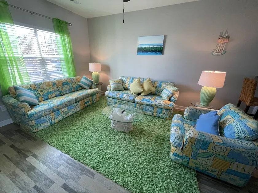 BETTER THAN HOTEL! 2 Suites!! - Image 1