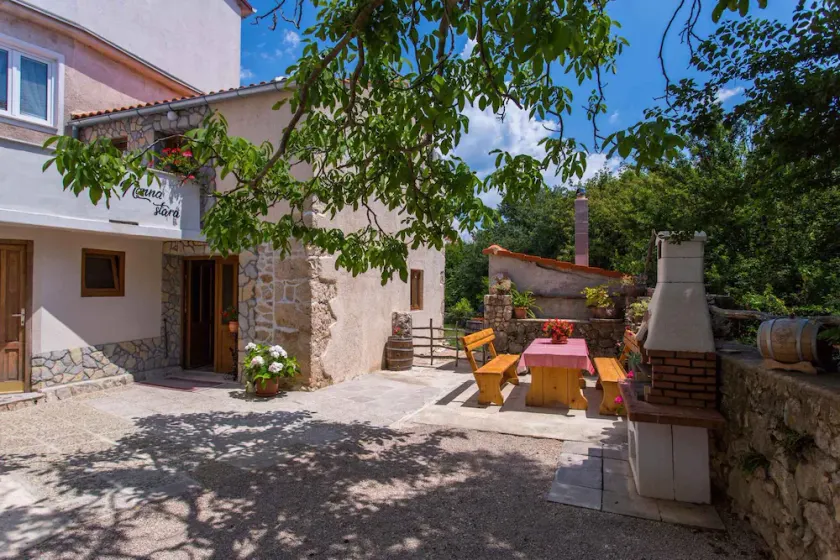 Casa vacanze con terrazzo e in una posizione tranquilla - Image 1