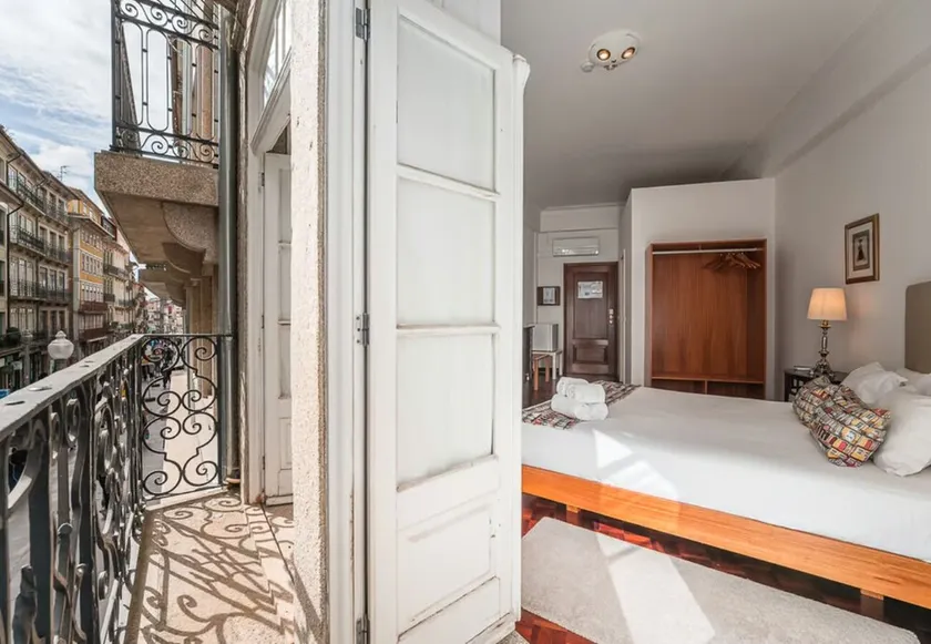 Office Residence - Image 1