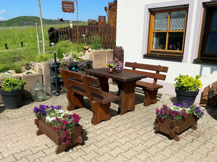 Vacation apartment in the Steigerwald, lovingly furnished... quiet location with pool - Image 1