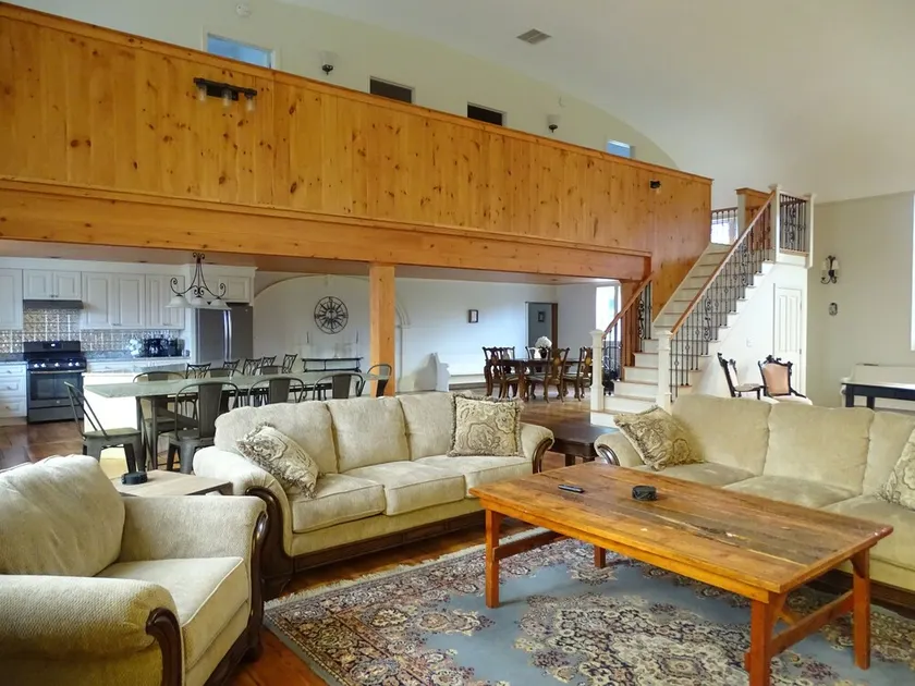 Converted 1830 Church - Newly Renovated For your Stay - Image 1