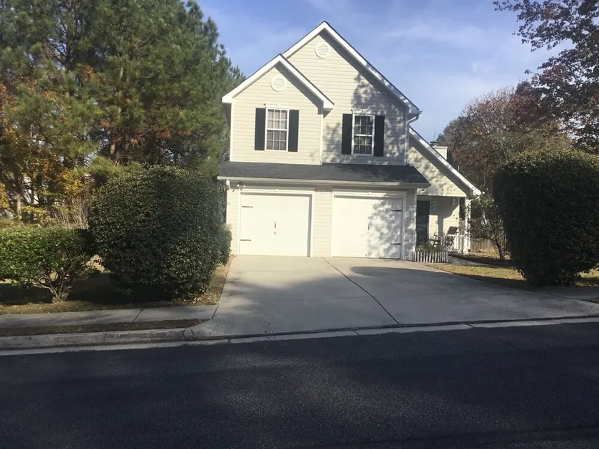 Captivating Home near Downtown ATL - Image 1