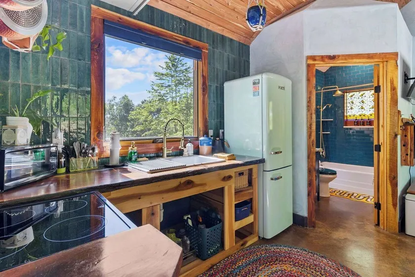 Whippoorwill: Cozy Mountain Escape w/ Stargazing Shower & Trails - Image 1