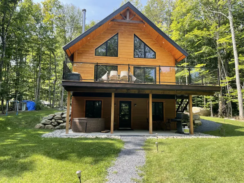 Wood is Great - Owl's Head Chalet and Spa - Image 1