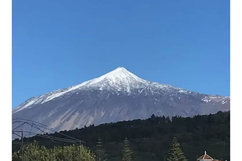 Maison canarienne de 1940 avec vue spectaculaire sur le Teide - Image 1