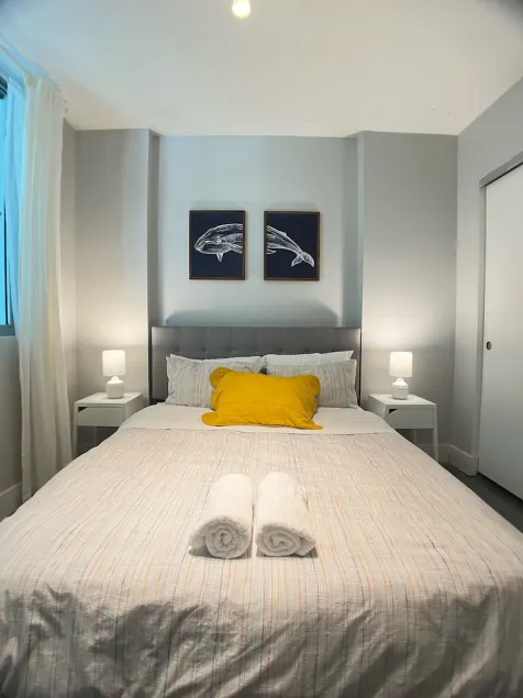 Luxueux 2BR, minutes de la plage et des restaurants - Image 1