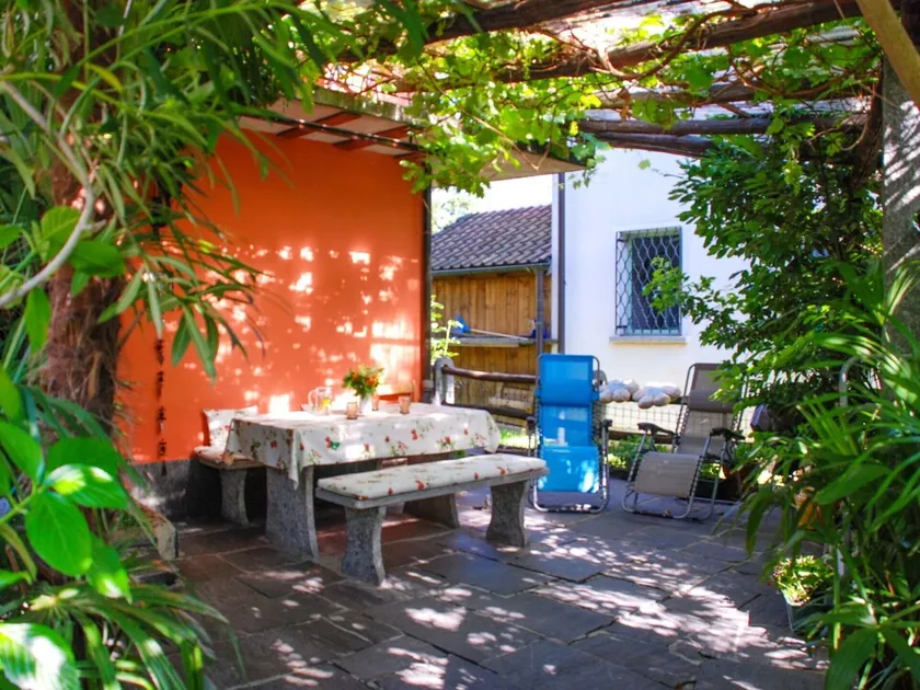 Vacation Home em Gordola com 1 quartos e capacidade para 3 pessoas - Image 1