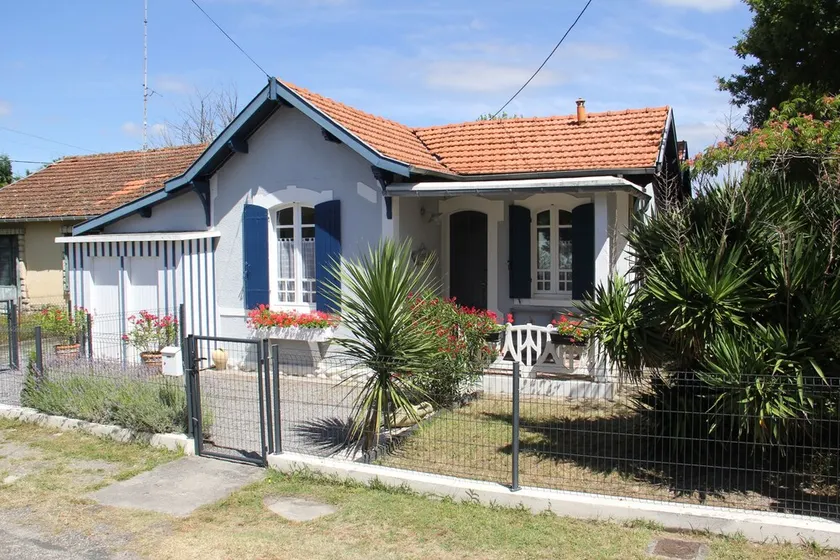 PROMO Jolie arcachonaise près du port et à mi chemin du Cap Ferret et Arcachon - Image 1
