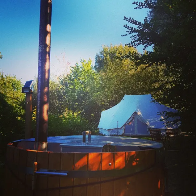 Immaculate Wigwam + Private Wood Burning Hot Tub - Image 1