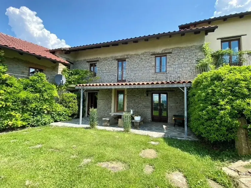 charmerende sten villa med svømme sø og tennisbane - Image 1
