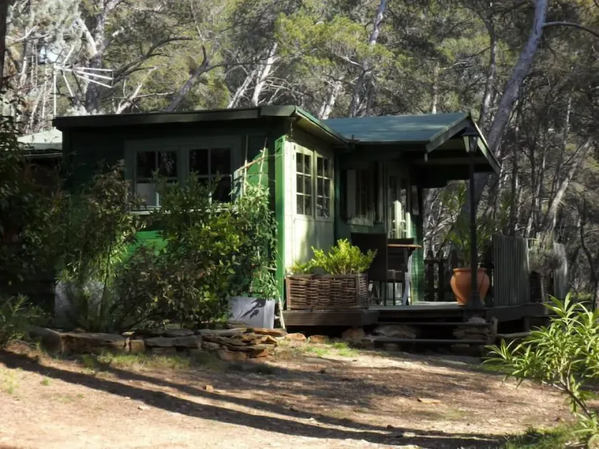 CHALET NATURE et SPA dans pinède  à 600 m d'une Calanque - Image 1