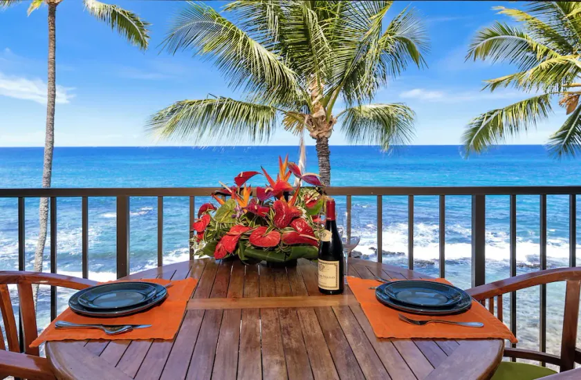Lovely Oceanfront 2/Bdrm, 4th Floor Condo with A/C at the Kona Bali Kai Resort - Image 1