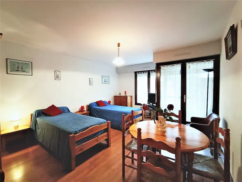 Bright and functional studio ideally located in Aix-les-Bains - Image 1