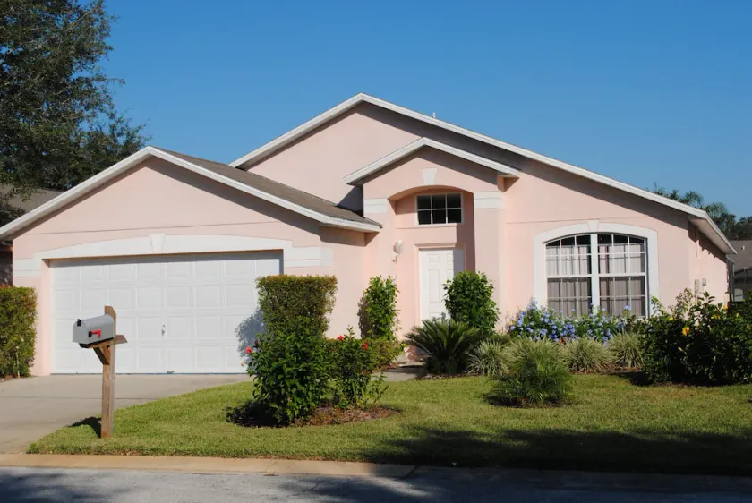 Luxury Villa with Private Pool 8 miles from Disney & near golf - Image 1