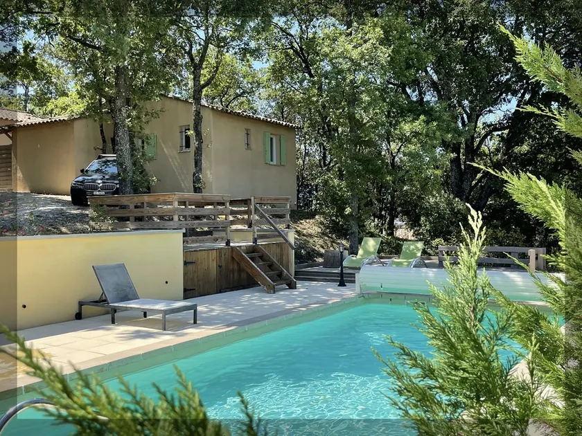 Lodge in a small private residence with swimming pool in a green setting - Image 1
