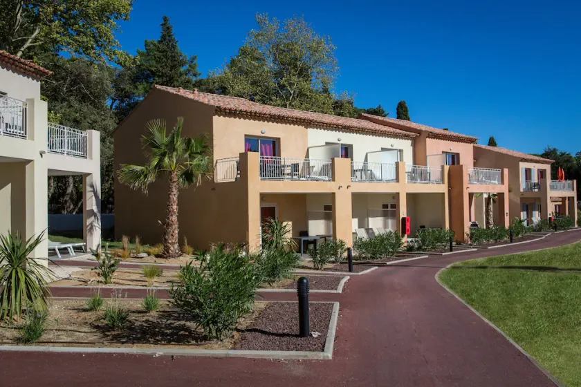 Studio Abordable Près de la Mer | Wi-Fi Gratuit - Image 1