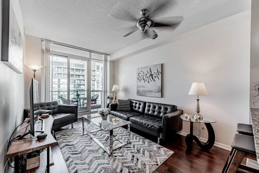 Elegant Downtown Oasis with City and Lake Views Plus Parking! - Image 1