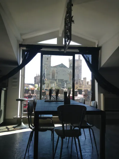 Loft design au coeur de ville avec deux grandes terrasses et vue exceptionnelle - Image 1