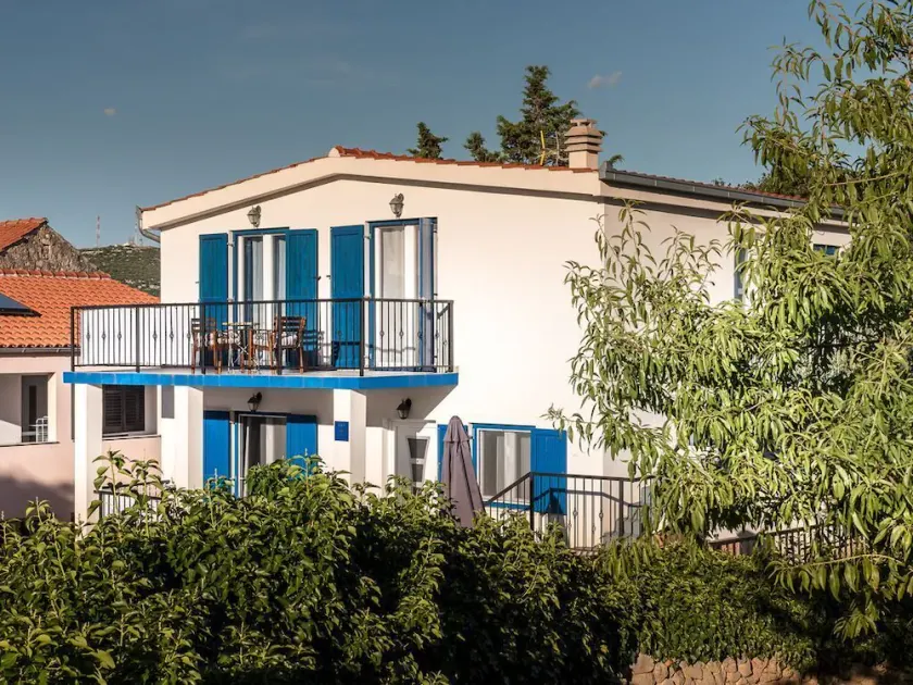 NEW LISTING! Sea Apartment for 4 persons with 2 spacious Bedrooms in Tisno! - Image 1