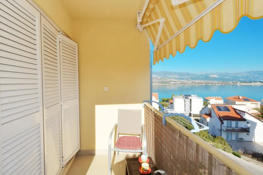 ZDENKA -one bedroom apt with sea view for 2+2 - Image 1
