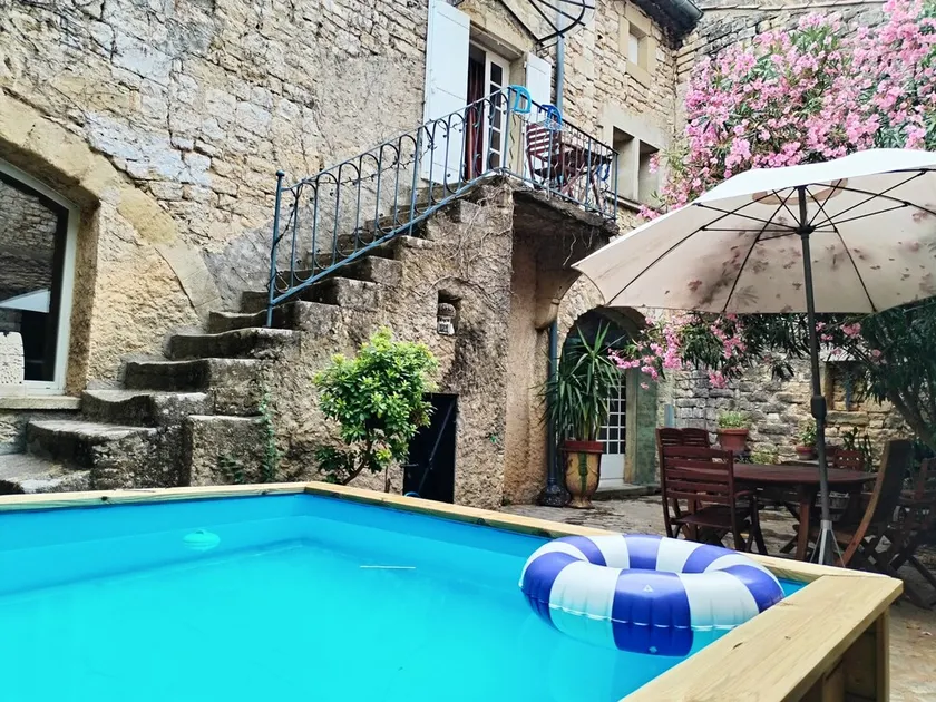 Casa Vacacional 'La Maison De Thomas' con Piscina Privada, Jardín Privado y Wi-Fi - Image 1