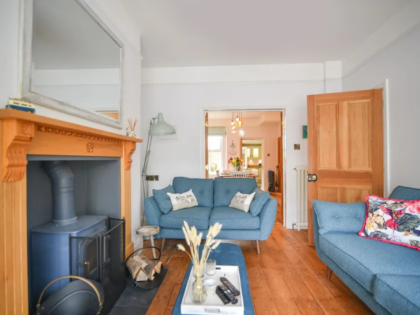 55 QUEEN STREET, family friendly, with open fire in Seaton, Devon - Image 1