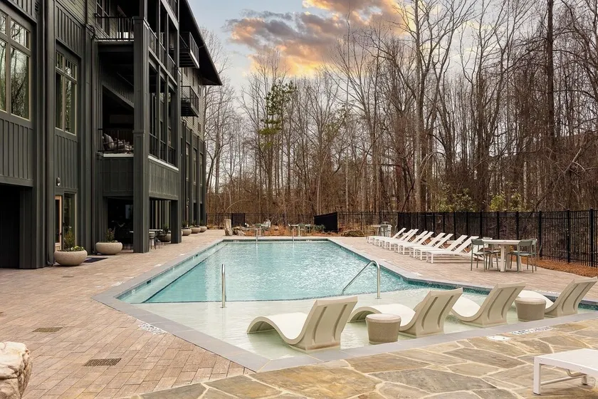 Landing Apartments - Oakwood - Image 1