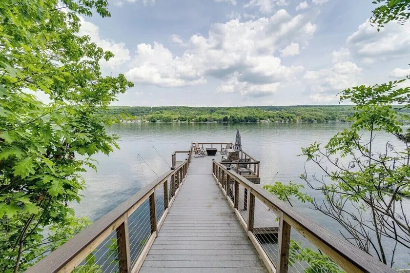 Penny Lane: 4 bedroom lake home on Keuka Lake, large sun deck - Image 1