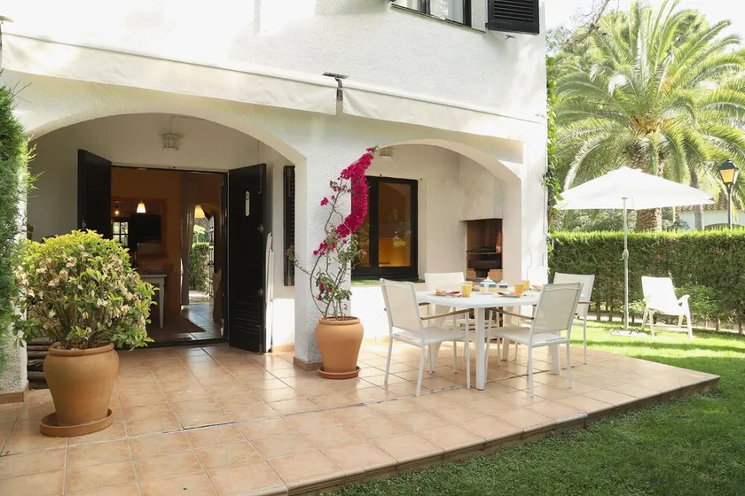 Maison Avec Jardin, Piscine, Proximité Plage, Golf - Image 1