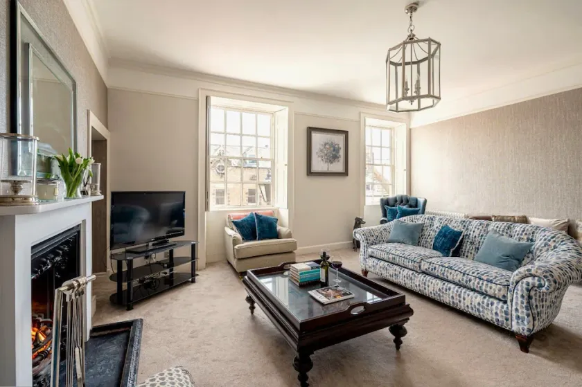 Porte House -  a house that sleeps 6 guests  in 3 bedrooms - Image 1