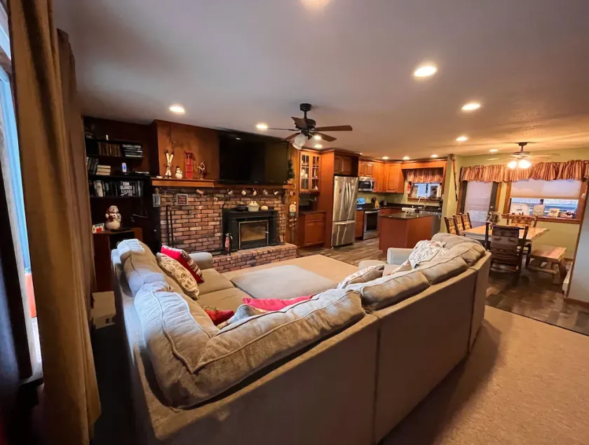 Cozy Killington Mountain View Condo - Image 1