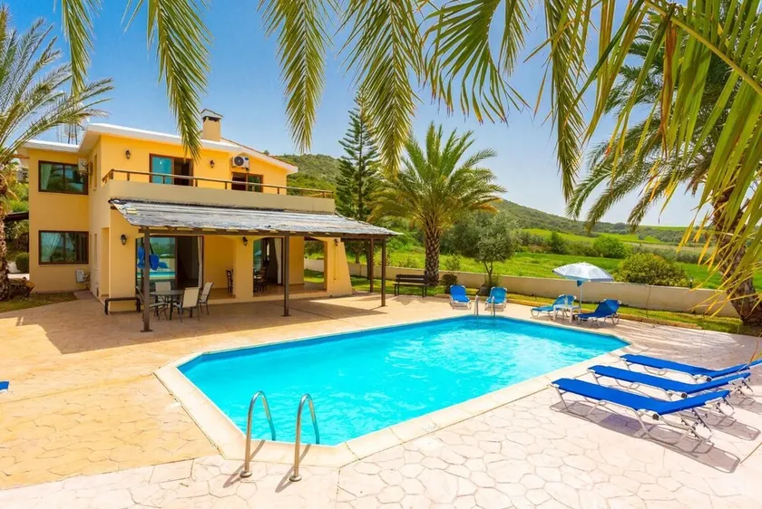 Villa Noni Large Private Pool AC WiFi - Image 1