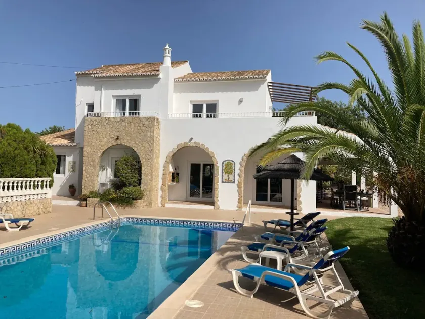 Beautiful, Private Family Villa with Great Pool and access to Beaches, Mountains - Image 1