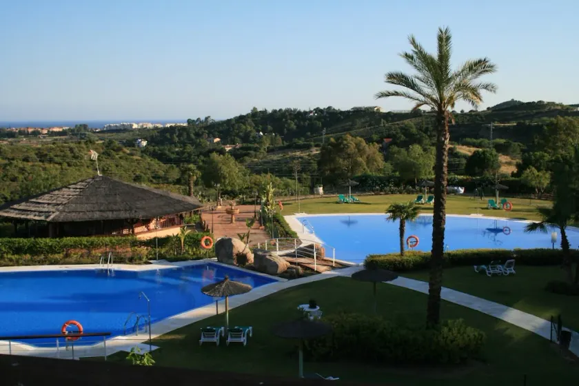 APPARTEMENT DANS UN MAGNIFIQUE RESORT - Image 1