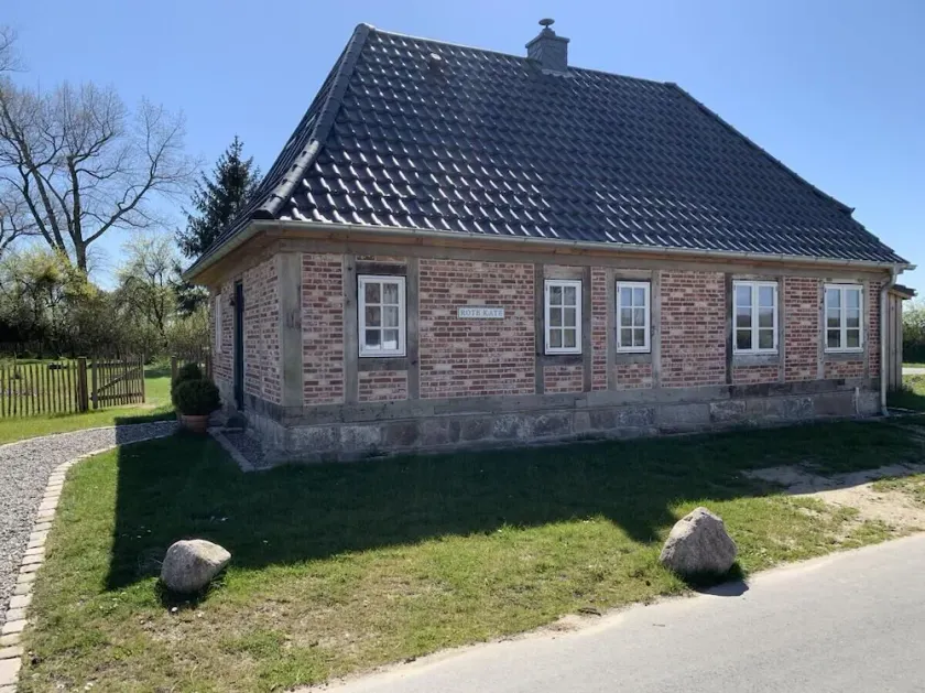 Ökohäuschen 10 min von der Ostsee, eingezäunter Garten, Kamin und Sauna - Image 1