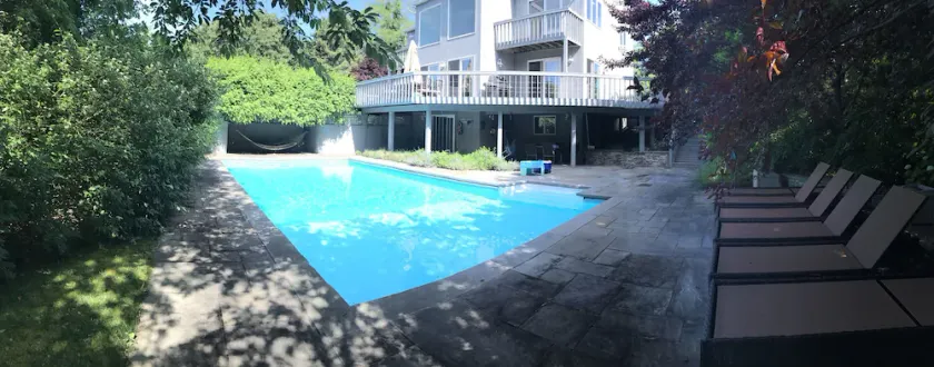 Serene Southampton Retreat - Image 1